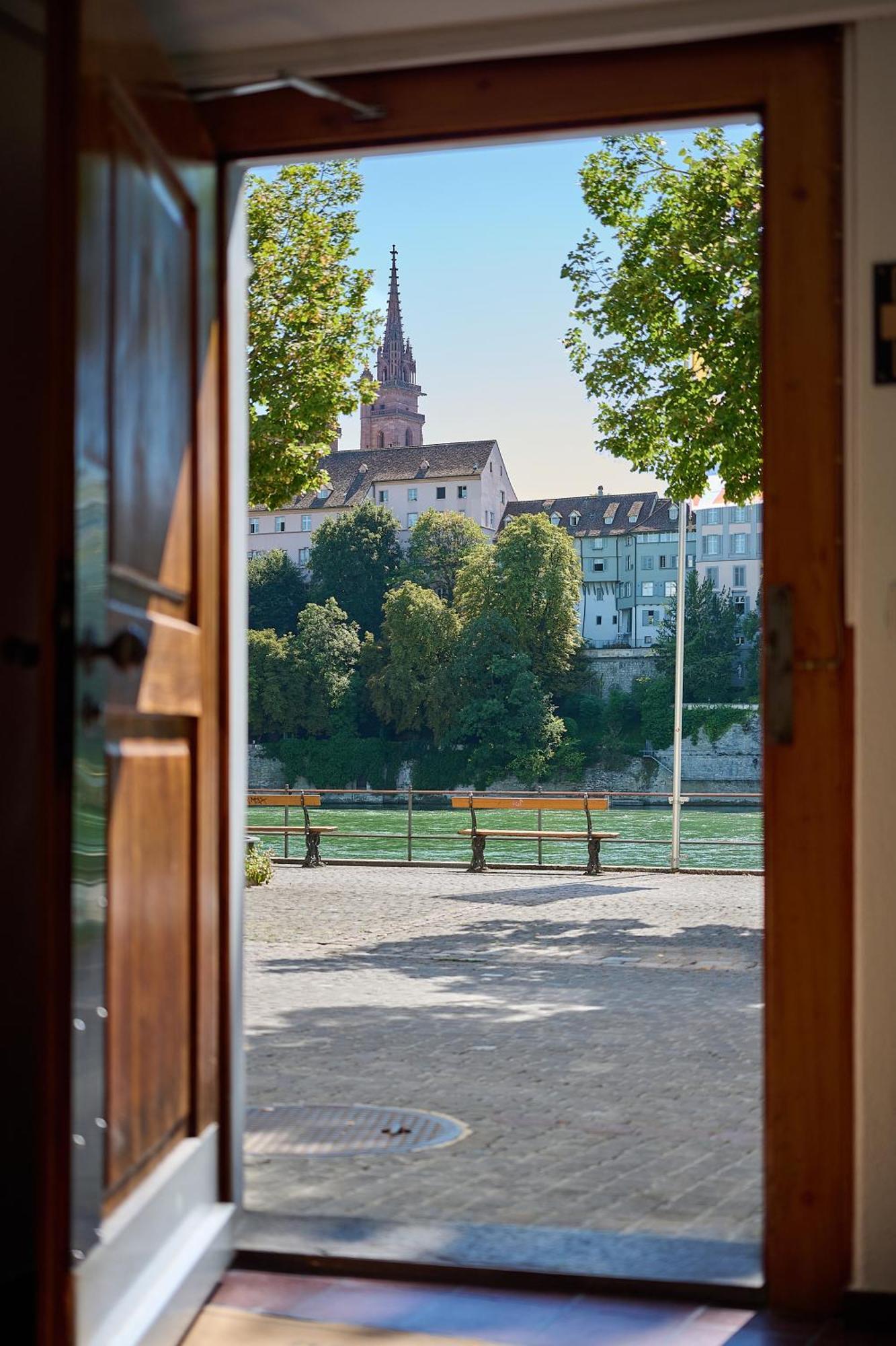 Riverside Базель Екстер'єр фото